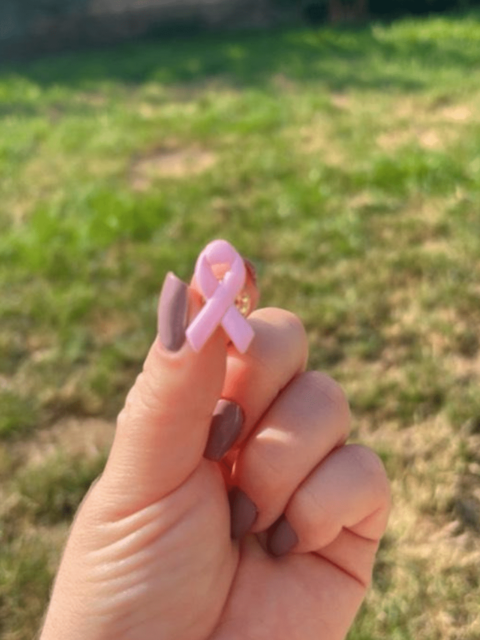 Pin’s Octobre Rose – création artisanale Petit Trésor