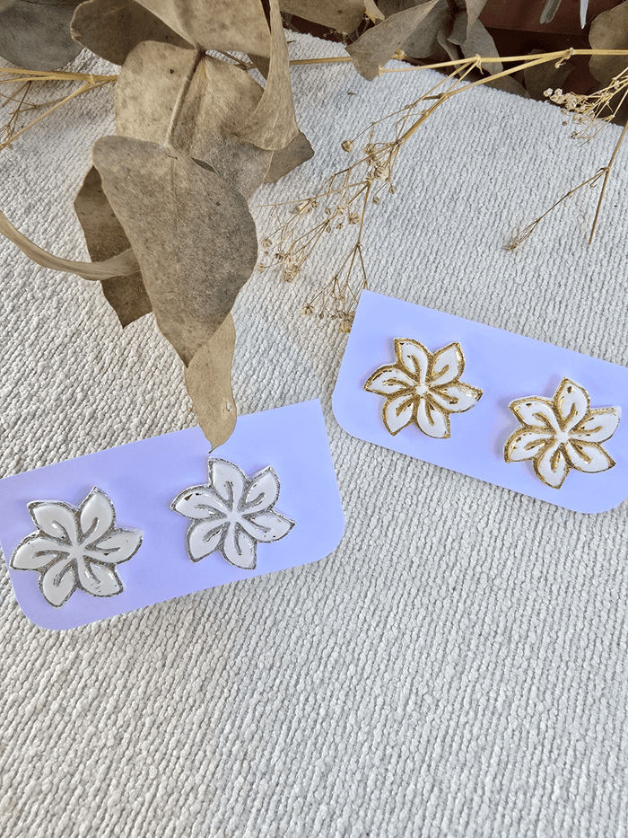 Puces d’oreilles fleur – Petit Trésor