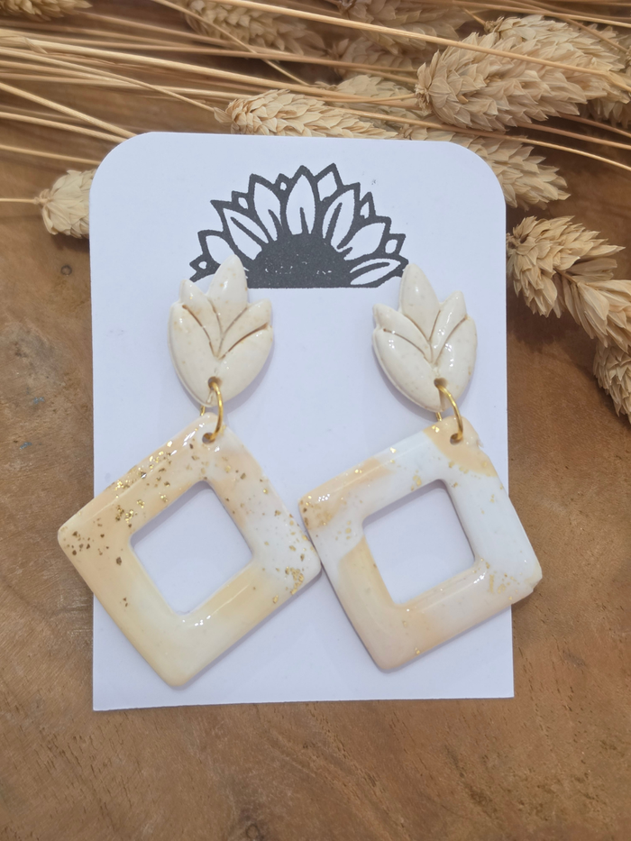 Boucles d'oreilles coquillage artisanales en argile polymère – Petit Trésor