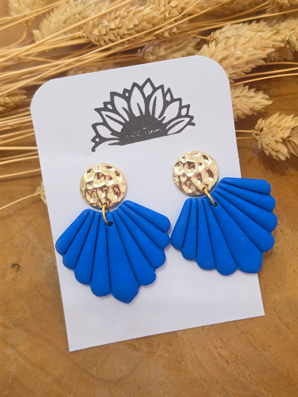 Boucles d'oreilles coquillage artisanales en argile polymère – Petit Trésor