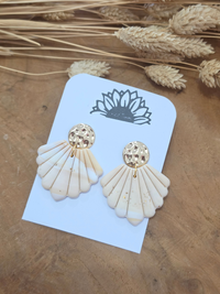 Boucles d'oreilles coquillage artisanales en argile polymère – Petit Trésor