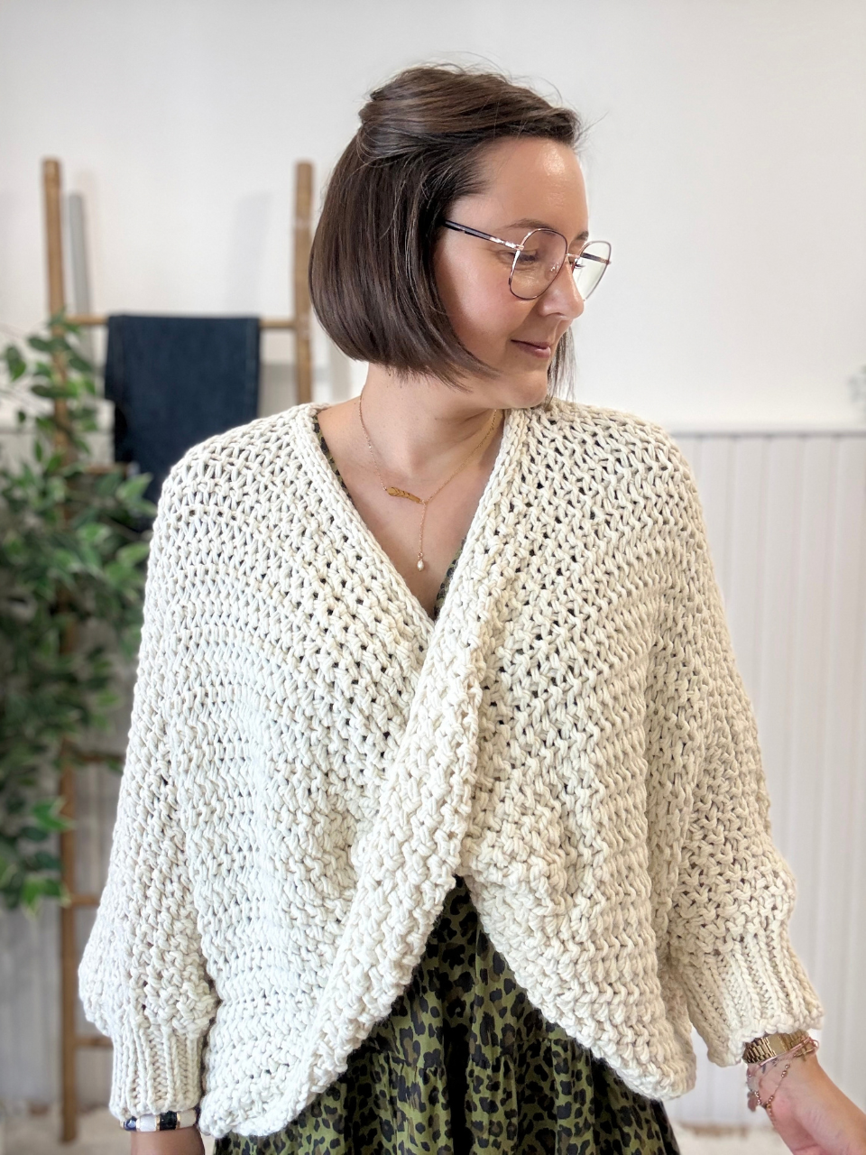 Pull large femme grosse maille croisé col V