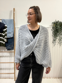 Pull large femme grosse maille croisé col V