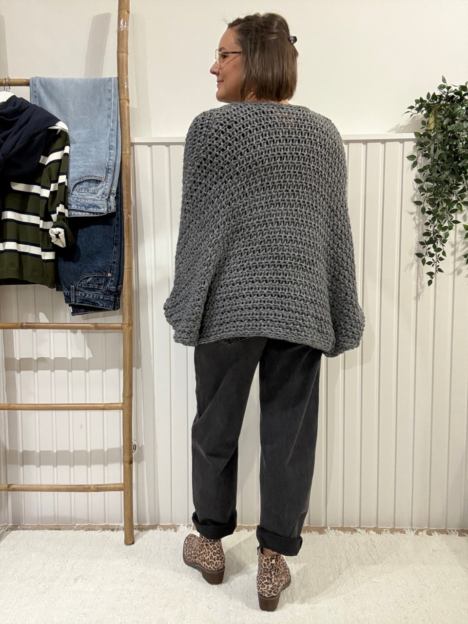 Pull large femme grosse maille croisé col V