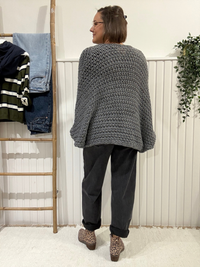 Pull large femme grosse maille croisé col V