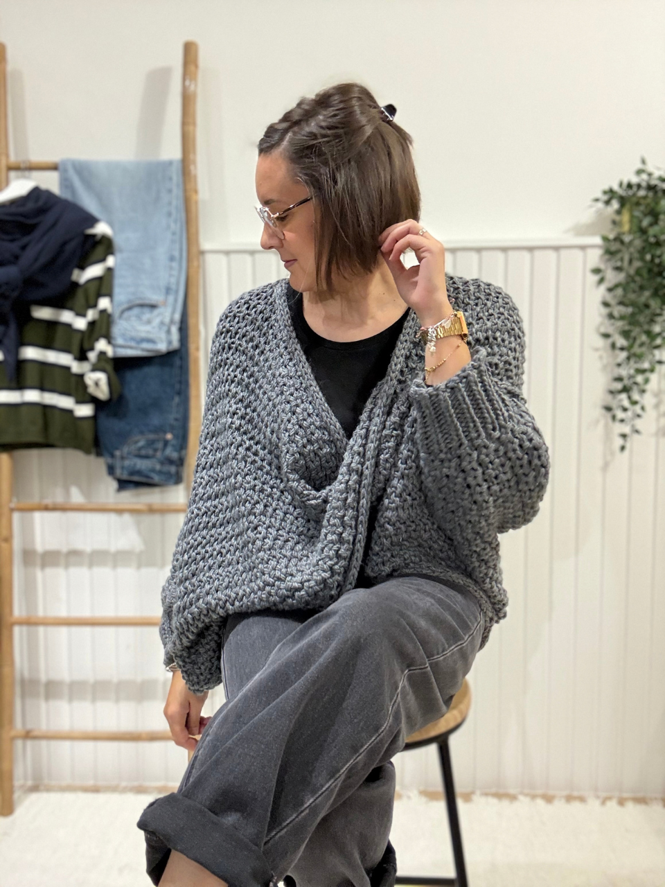 Pull large femme grosse maille croisé col V