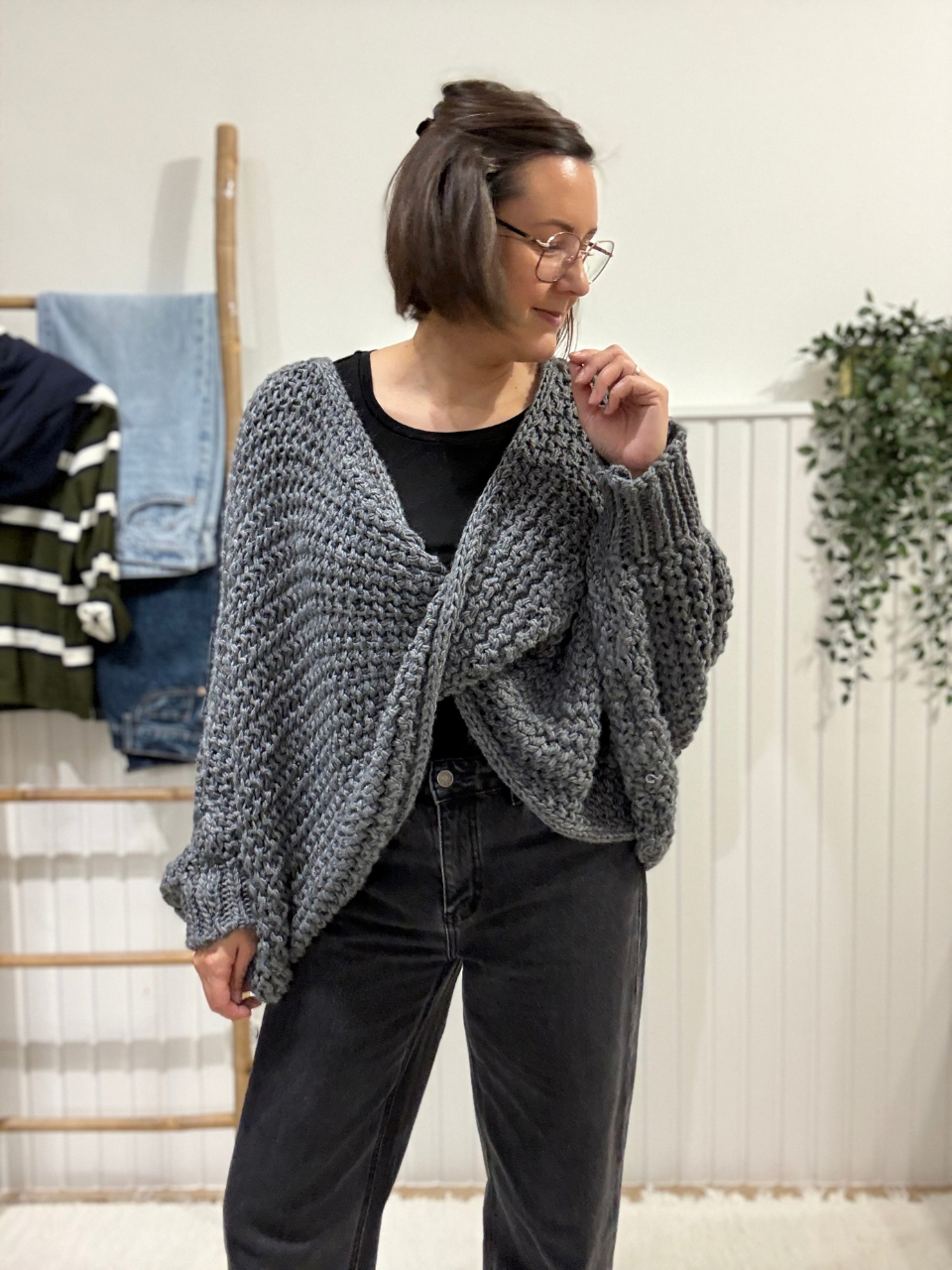 Pull large femme grosse maille croisé col V
