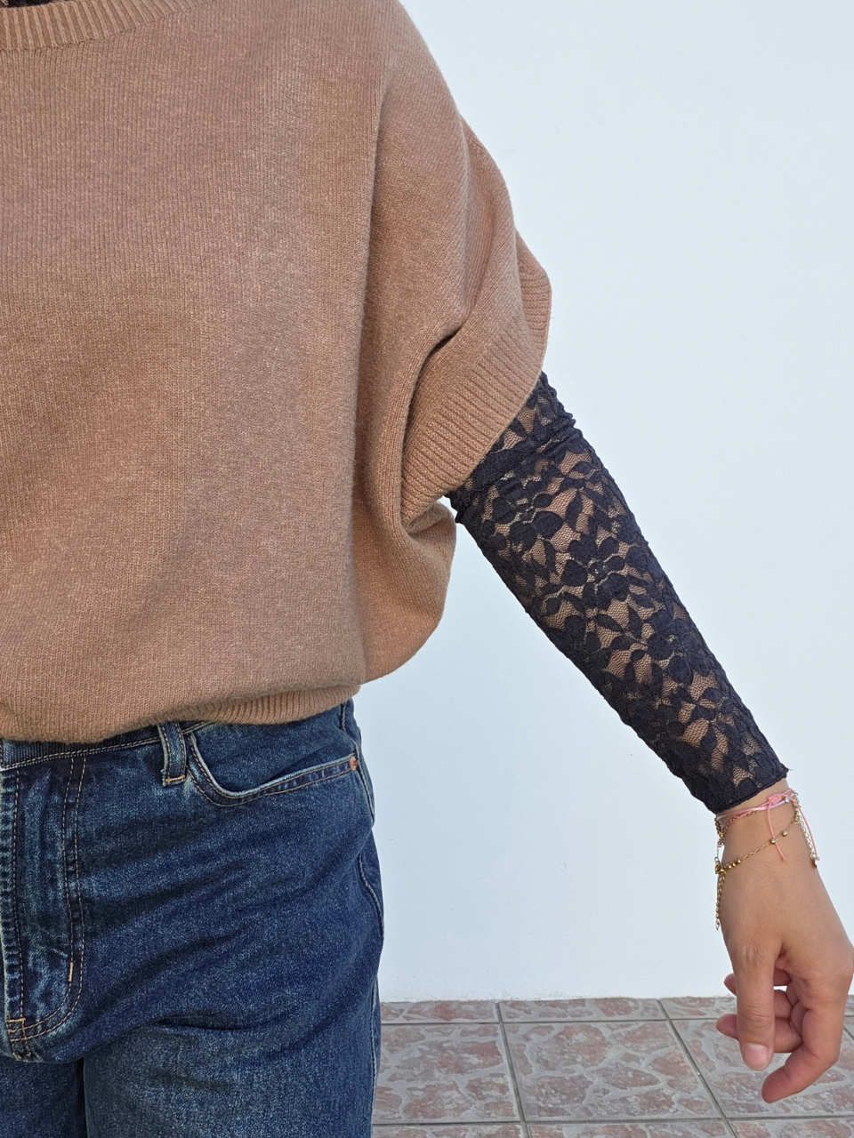 Pull oversize dentelle noir