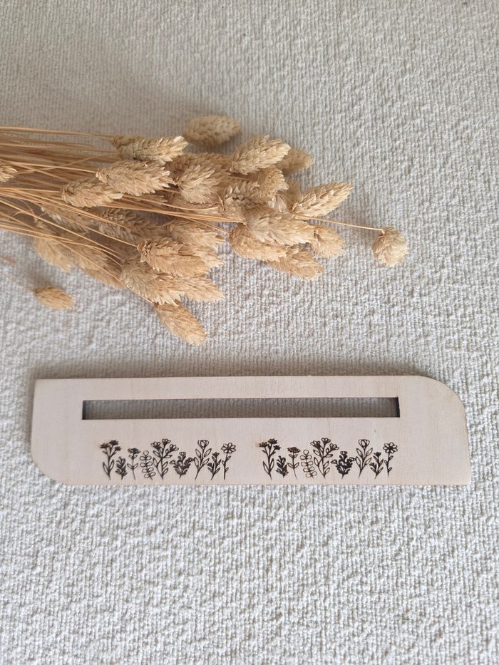 Règle de lecture en bois pour enfant – Petit Trésor