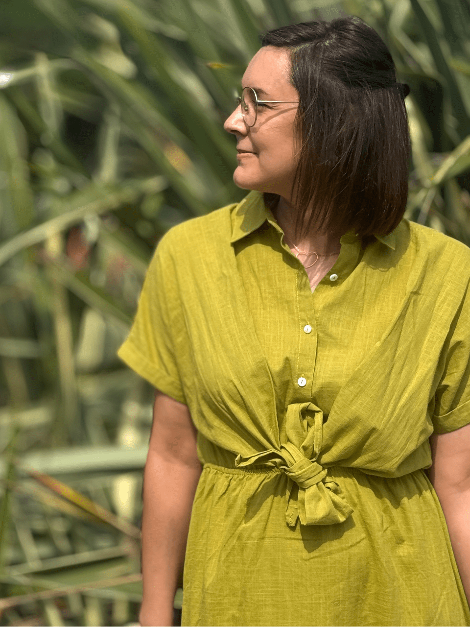 Robe longue verte olive à nœud