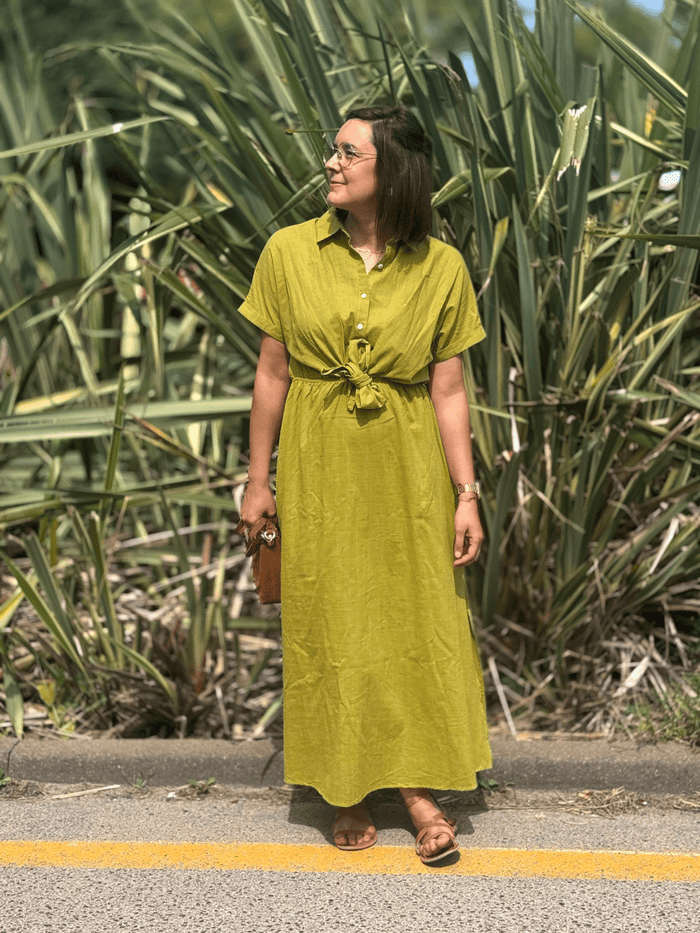 Robe longue verte olive à nœud