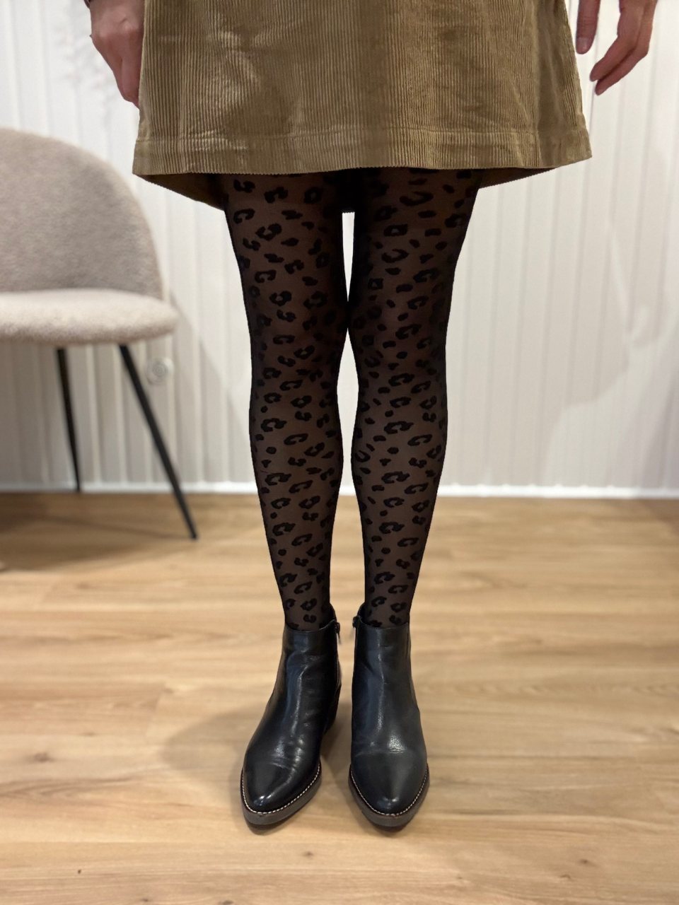 Collants noirs motif léopard