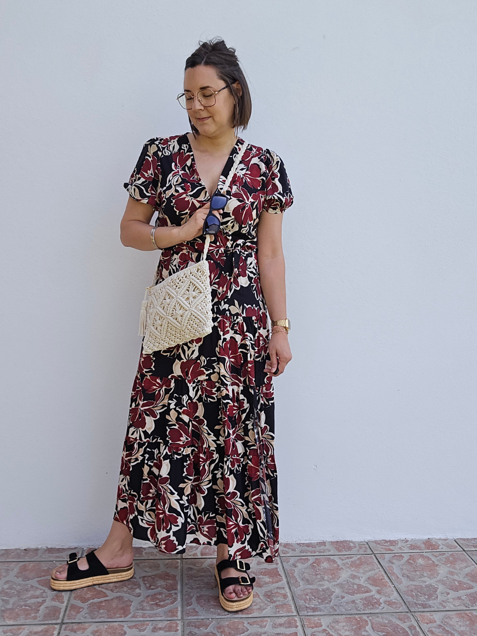 Robe longue fleurie cache-cœur – noir ou kaki – taille unique