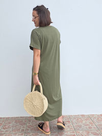 Robe longue tee-shirt détails cloutés – taille unique
