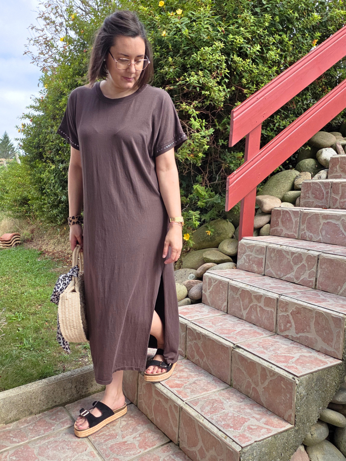 Robe longue tee-shirt détails cloutés – taille unique