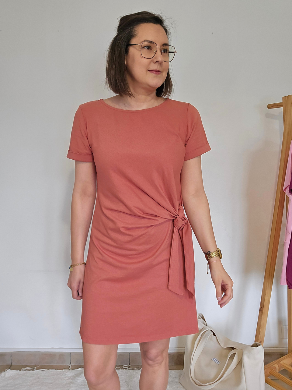 Robe courte nœud sur le côté – Vieux rose