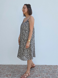Robe voile de coton léopard doublée à bretelles réglables