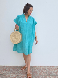 Robe courte rayée turquoise en coton léger