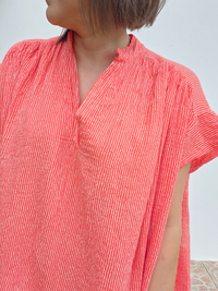 Robe courte rayée corail en coton léger