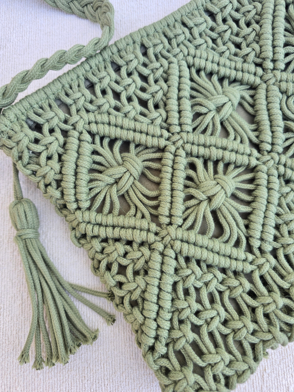 Détail sac en crochet kaki été