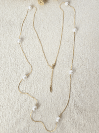 Collier sautoir perles blanches femme – Chaîne dorée élégante acier inoxydable