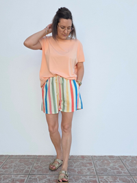 Short femme en éponge rayée multicolore