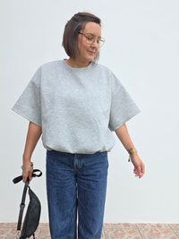 Sweat manches courtes gris oversize effet boule