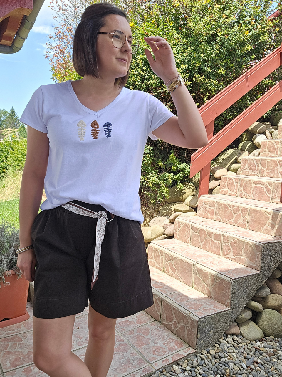 Look tee shirt blanc sardine coloré 