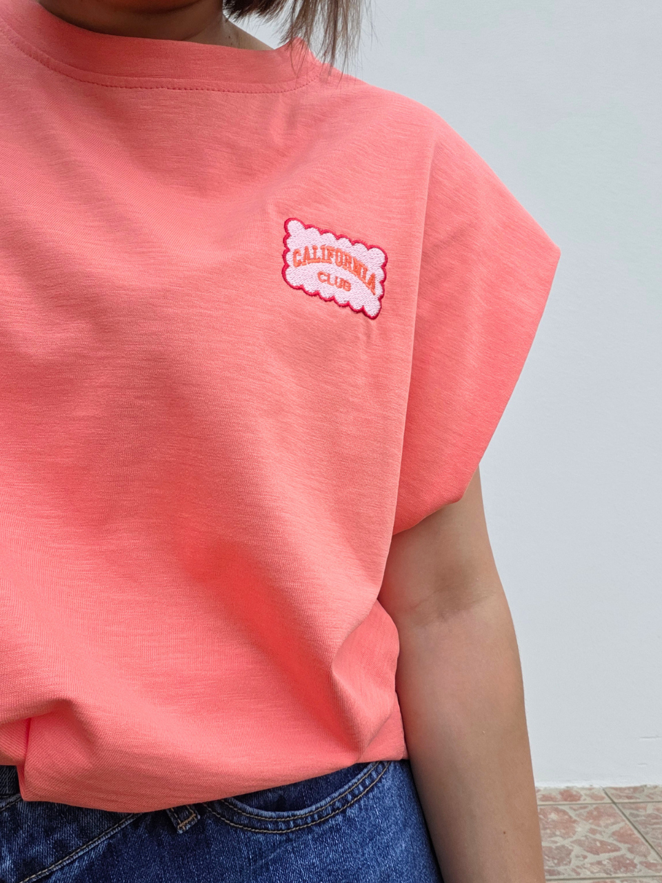 Tee-shirt corail femme en coton avec écusson – Taille unique 36 à 42