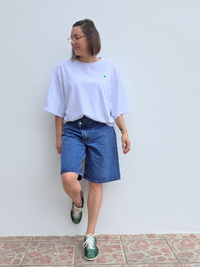 Tee-shirt gris femme en coton avec cœur vert brodé – Taille unique 36 à 42