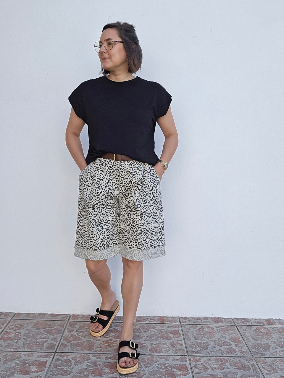 Tee-shirt noir col rond – 2 modèles au choix