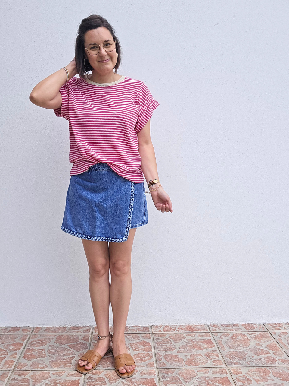 look en tee-shirt rayé fuchsia 
