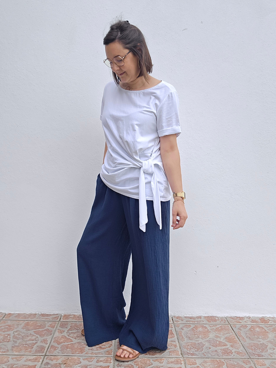 Tee-shirt nœud latéral – camel ou blanc