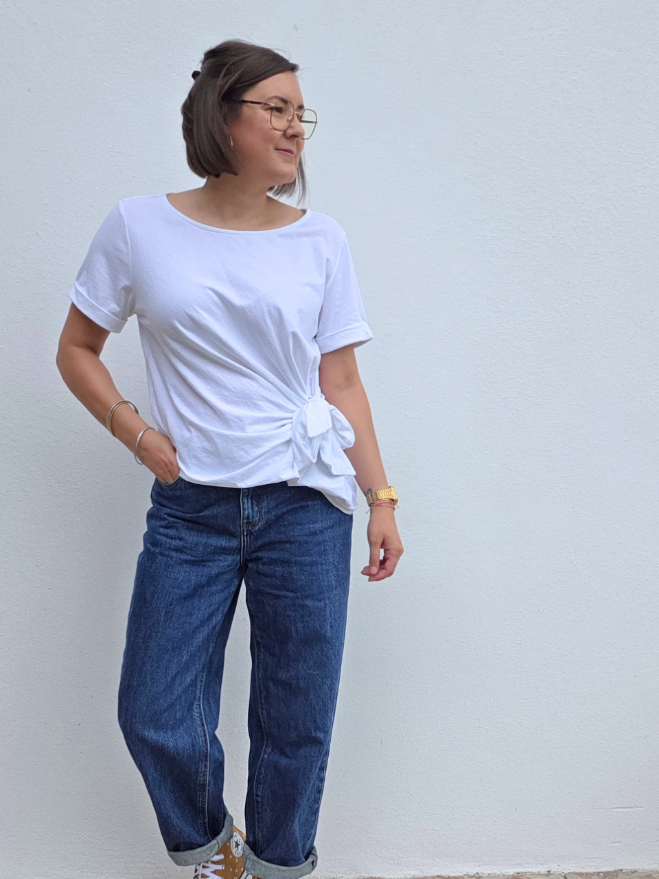 Tee-shirt nœud latéral – camel ou blanc