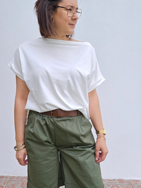 Tee-shirt col bateau en coton – Blanc & Vert olive