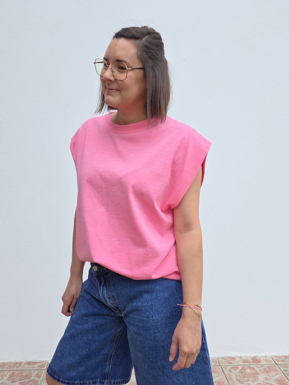 Tee-shirt rose 100 % coton  -Taille unique 36 à 42