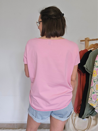 Tee-shirt uni bords francs roulés