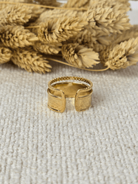 Bague large dorée réglable – Acier inoxydable effet texturé