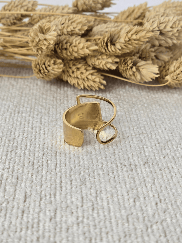 Bague dorée asymétrique réglable