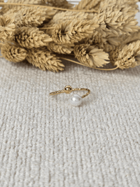 Bague croisée dorée perle & boule