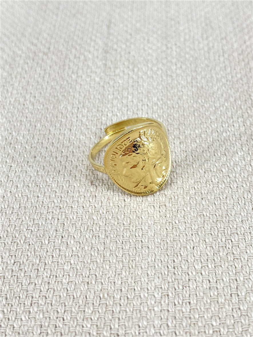 Bague pièce de monnaie dorée
