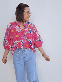 Blouse fleurie fuchsia & jaune – coupe oversize