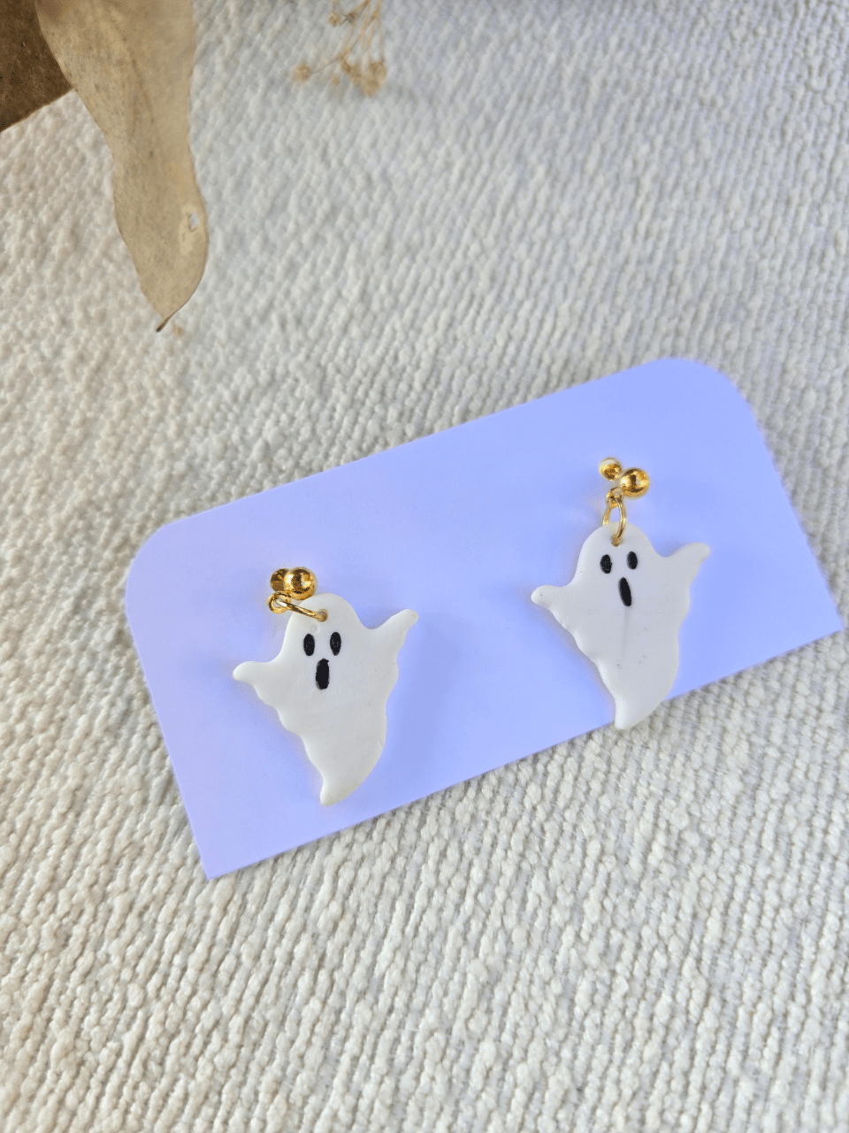 Boucles d’oreilles Halloween artisanales – fantômes ou araignées