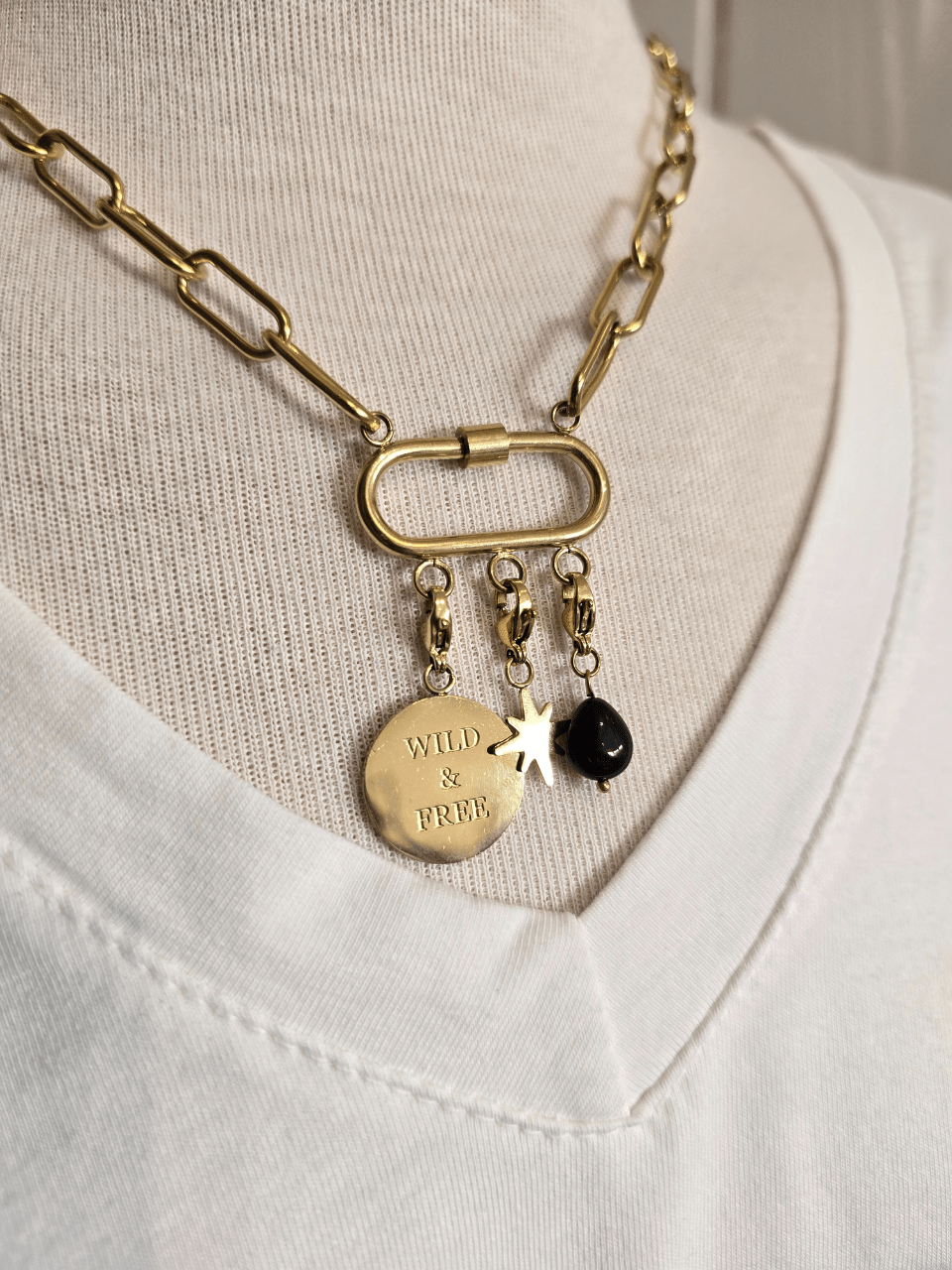 Collier "Wild & Free" – Acier inoxydable doré & charms symboliques