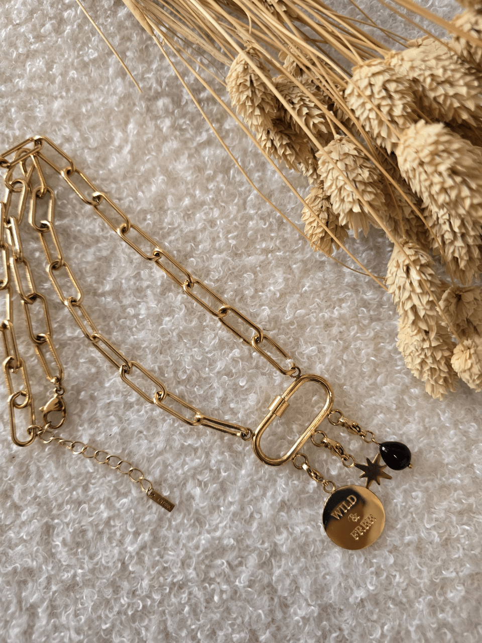 Collier "Wild & Free" – Acier inoxydable doré & charms symboliques