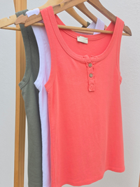 Débardeur en coton à boutons – Différents coloris – Taille unique 36 à 40