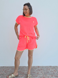 Tee-shirt éponge corail à cœur jaune – Taille unique 36 à 42