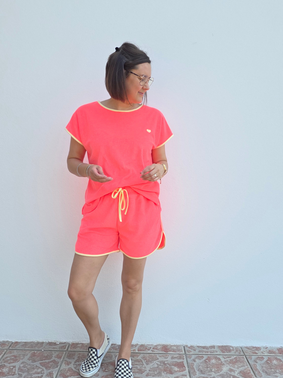 Tee-shirt éponge corail à cœur jaune – Taille unique 36 à 42