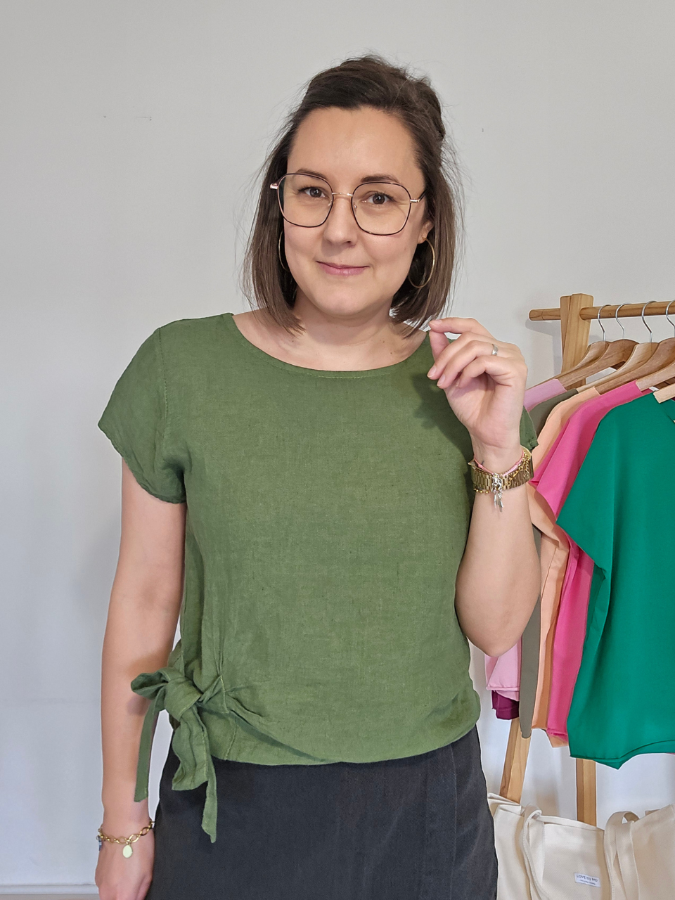 Haut en lin femme avec nœud latéral – Vert ou Terracotta