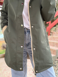 Imperméable réversible femme kaki et beige déperlante à capuche